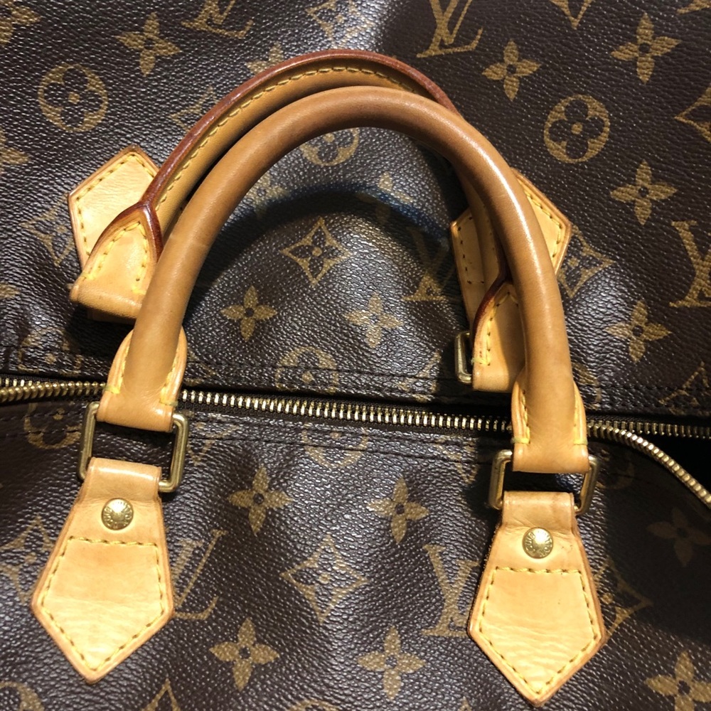 Authentic Louis Vuitton Speedy 35 - Picture 15 of 16